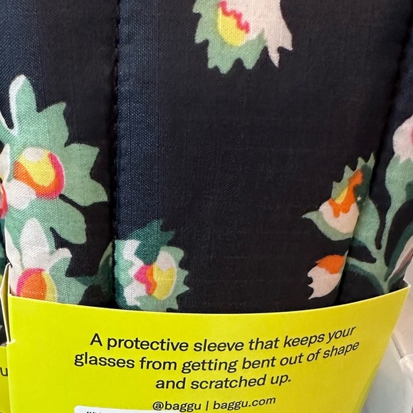 BAGGU x Laura Ashley Puffy Glasses Sleeve Case NWT - Picture 2 of 2